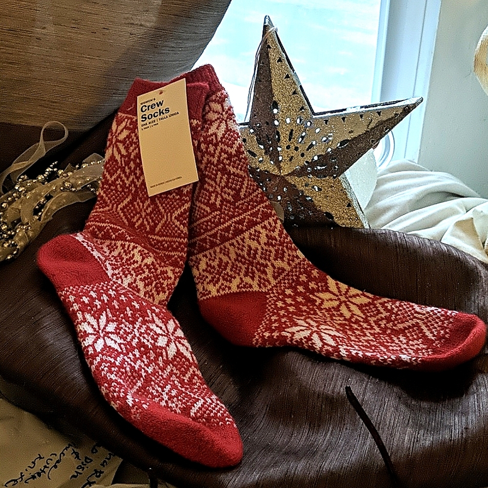 🆕 Women's Comfy Crew Socks Red With White Designs